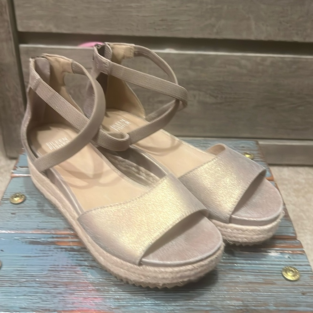 Eileen fisher espadrille wedges l. 1 1/4” heel. Sz 7.5.
